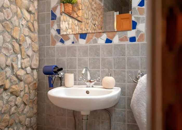 Villa Marea - Old Town Retreat *